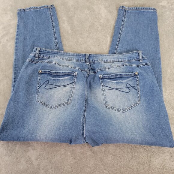 Cato Est 1946 Womens 22W Plus Size Jeans Medium Wash Distressed Straight SL63E - Picture 5 of 9